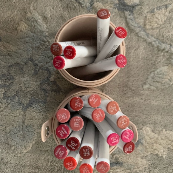 Colourpop Lippie Stix (23) w/ case - Picture 2 of 2